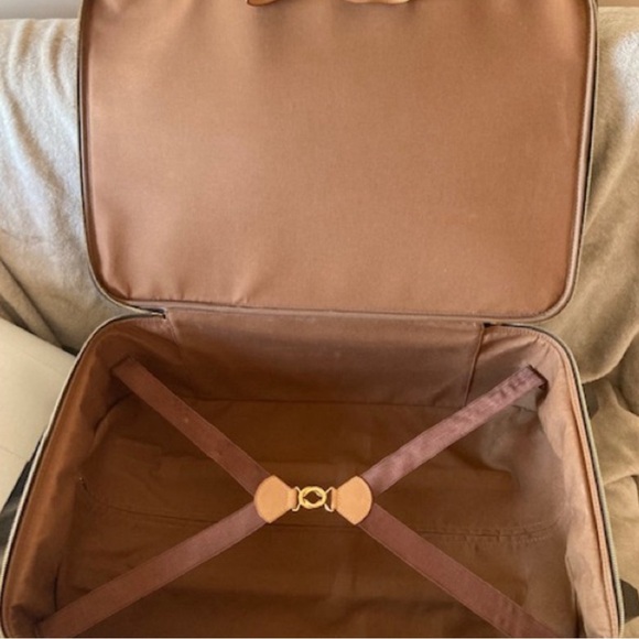 Authentic Louis Vuitton pegase 55 monogram carryon - Picture 3 of 5